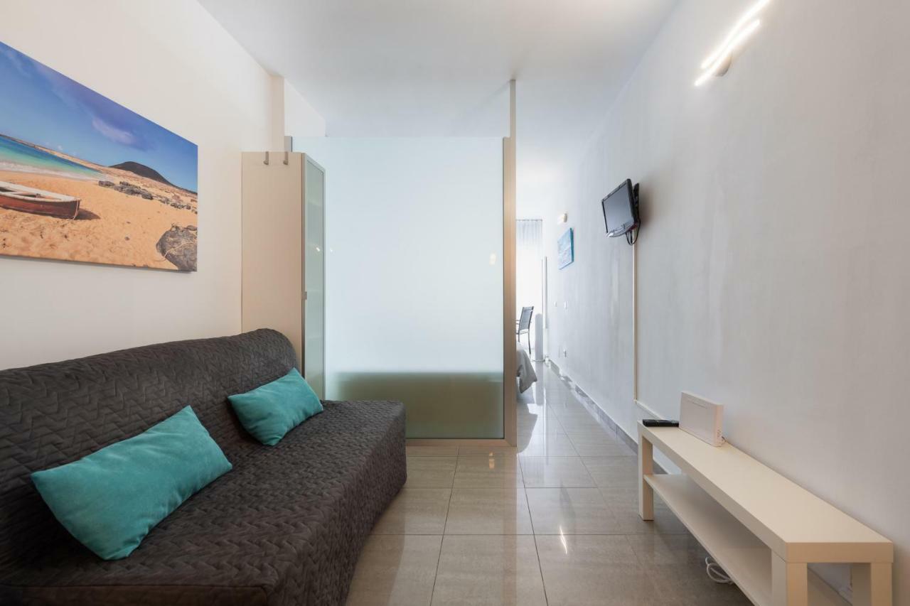 شقة 1St Line Studio Las Canteras Beach - Wifi لاس بالماس دي غران كاناريا المظهر الخارجي الصورة
